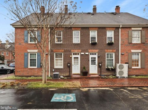 659 Columbus St, Alexandria VA  22314-1848 exterior