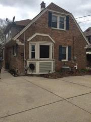 4188 13th St, Milwaukee, WI 53209-6954