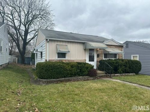 1005 Geyer Ave, Mishawaka IN 46544-4335 exterior