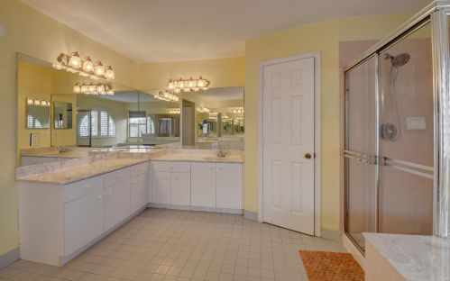 5745 Descartes Cir, Boynton Beach FL 33472-2430 exterior