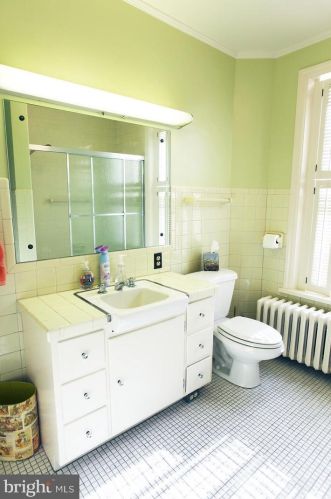 223 Washington St, Huntingdon PA 16652-1525 exterior