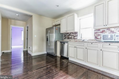 4243 Dix St, Washington DC 20019-2875 exterior