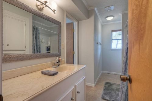 3064 Spg Br Rd, Montgomery TX 77316-2503 exterior