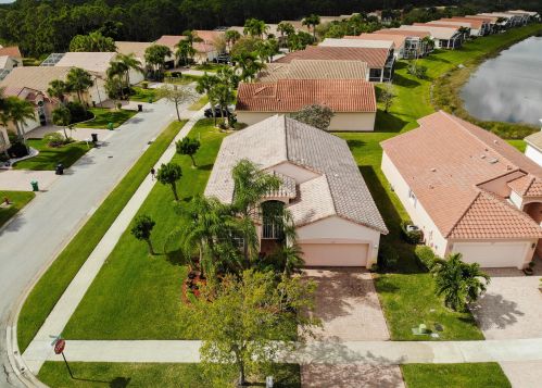 426 Springview Loop, Fort Pierce FL  34986-2663 exterior