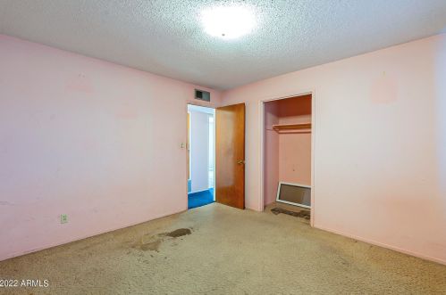 1221 Cinnabar Ave, Phoenix AZ 85020-1816 exterior