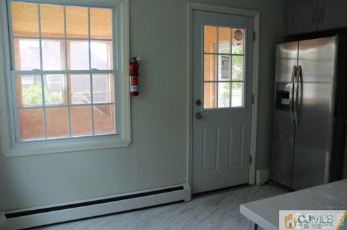 65 Washington Ave, Iselin NJ  08830-2248 exterior