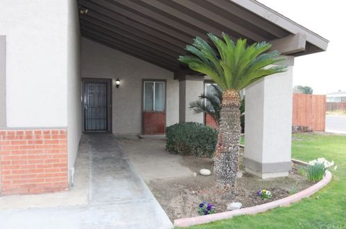 2413 Clara Rd, Bakersfield, CA 93304-7093