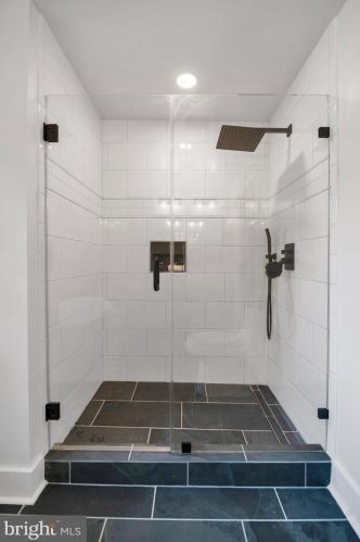 102 Ritchie Ave, Silver Spring MD  20910-5112 exterior