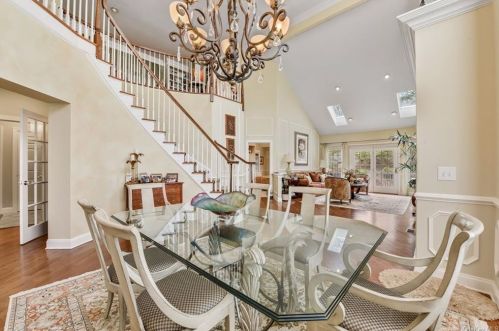 19 Caruso Pl, Armonk NY 10504-1366 exterior