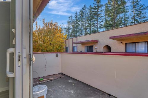 5332 Monterey Hwy, San Jose, CA 95111-4224