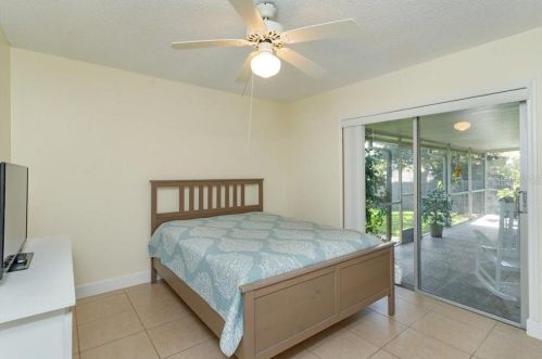 556 Iris St, Altamonte Springs FL 32714-3116 exterior