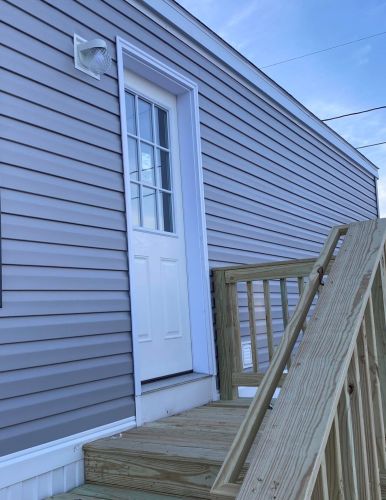 29 Hazel Dr, Concord NH 03301-3426 exterior