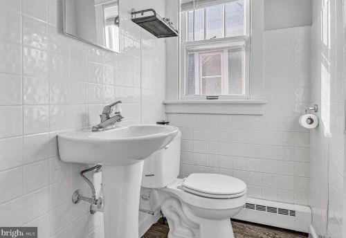 2195 Baltimore Pike, Hanover PA  17331-9610 exterior