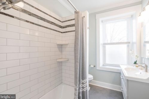 3463 Bowman St, Philadelphia PA 19129-1508 exterior