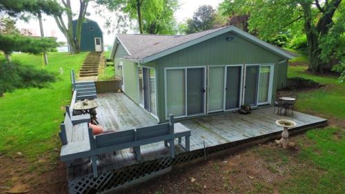 23972 Shurte St, Cassopolis MI  49031-8712 exterior