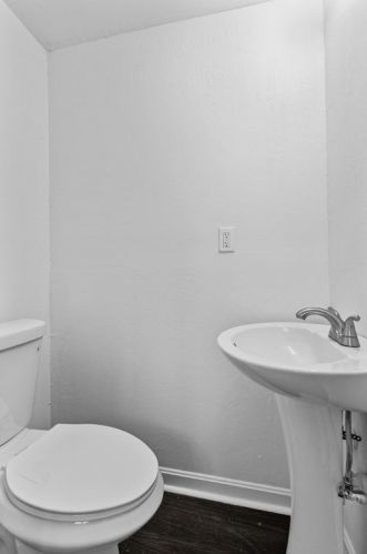 4923 Butler St, Pittsburgh PA 15201-2647 exterior