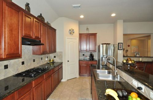 22128 Lancelot Oaks Dr, Humble TX 77339-1410 exterior