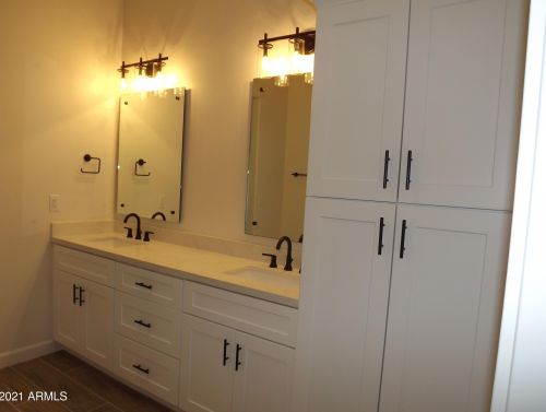 48118 Coyote Pass Rd, Phoenix AZ exterior