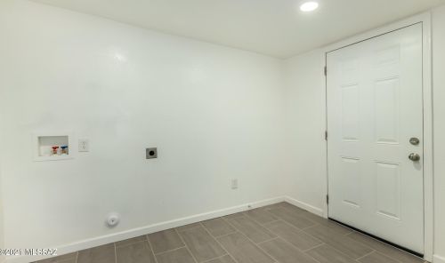 407 Alturas St, Tucson AZ  85705-4220 exterior