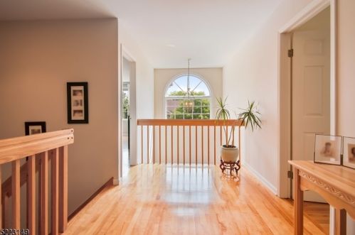 13 Magnolia Ln, Warren NJ 07059-2608 exterior