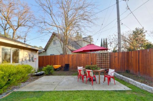 1707 Baywood Ln, Davis CA 95618-0543 exterior