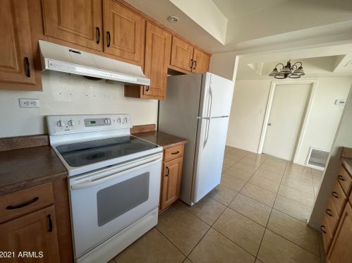 16023 25 Dr, Phoenix AZ exterior