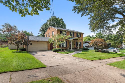 1617 Gorham Dr, Grand Rapids, MI 49506-4516