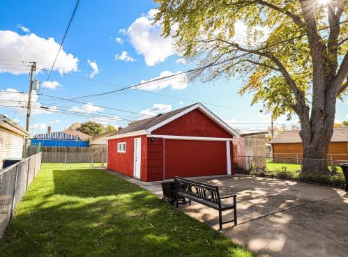 9317 Avers Ave, Chicago IL 60805-1829 exterior