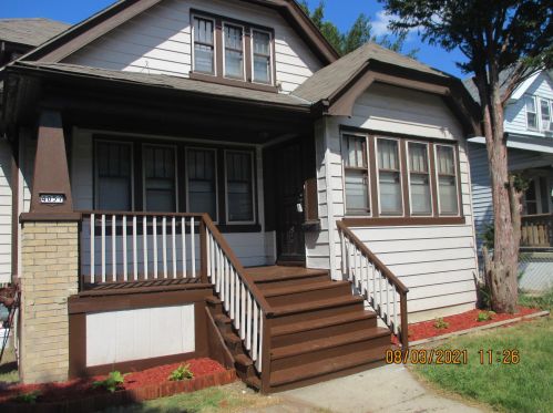 4057 26th St, Milwaukee, WI 53209-6617