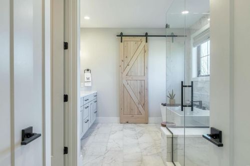 100 Ladue Meadows Ln, Saint Louis MO 63141-7503 exterior