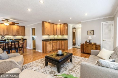 1907 Hampshire Ave, Saint Paul MN 55116-2401 exterior