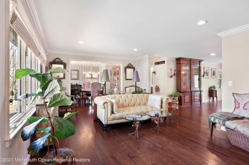 26 Iler Dr, Middletown NJ 07748-3322 exterior