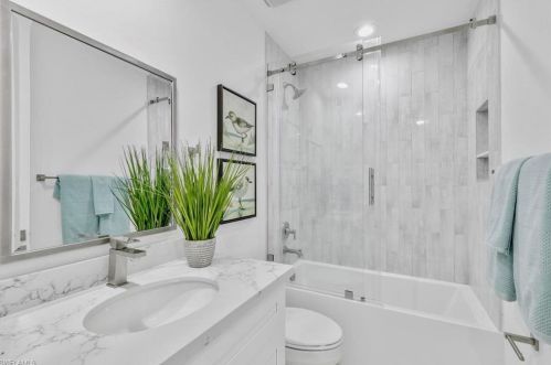 161 Colonade Cir, Naples FL 34103-8720 exterior