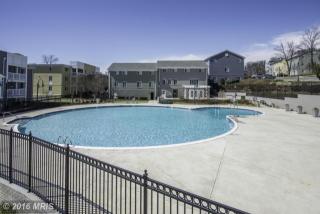 4065 Four Mile Run Dr, Arlington, VA 22204-5608