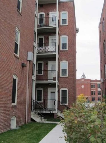 414 Chestnut St, Springfield MA  01104-3567 exterior