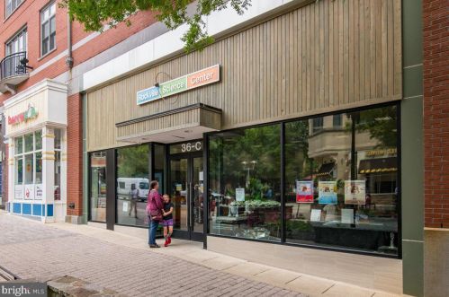 1111 Fallsmead Way, Rockville MD 20854-5549 exterior