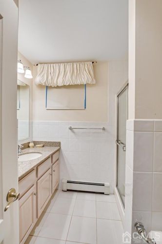 21 Southfield Rd, Edison NJ 08820-3141 exterior