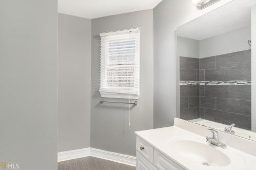 324 Amy Way, Atlanta GA 30349-7048 exterior