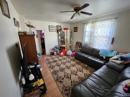 134 Jewell St, Outwater NJ 07026-3750 exterior