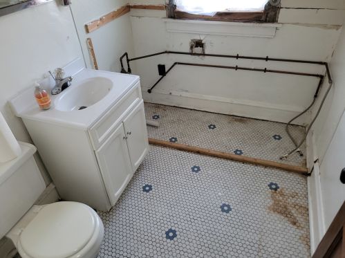 1449 Parkside Ave, Chicago IL 60651-1154 exterior