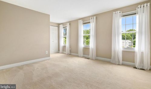 17032 Flatwood Dr, Rockville MD 20855-2539 exterior