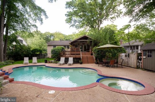 1803 Cool Spring Dr, Alexandria, VA 22308-1631