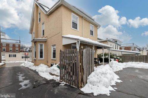 455 Main St, Limerick PA 19468-2303 exterior