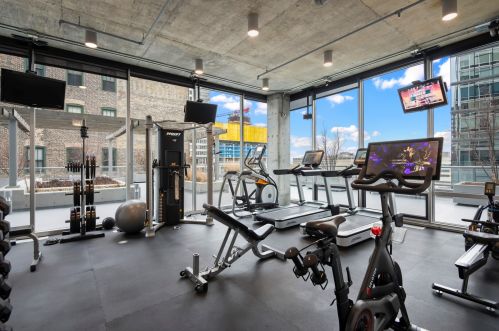 611 Wells St, Chicago IL  60607-4782 exterior