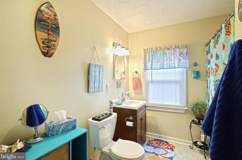 645 Broadway, Hanover PA 17331-2504 exterior