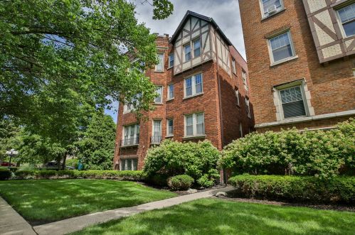 10909 Longwood Dr, Chicago IL  60643-3368 exterior