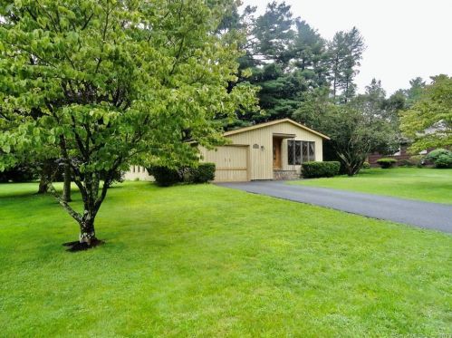 275 Torcon Dr, Torrington CT 06790-5818 exterior