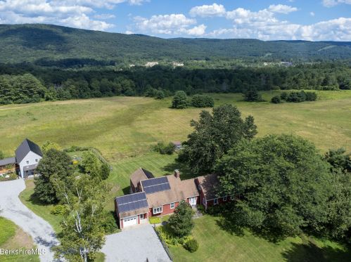 90 East St, Lenox, MA 01240-2203