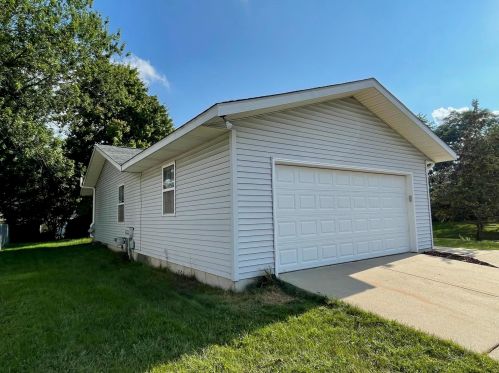 4615 Cedarcrest Ave, Kalamazoo, MI 49024-8126