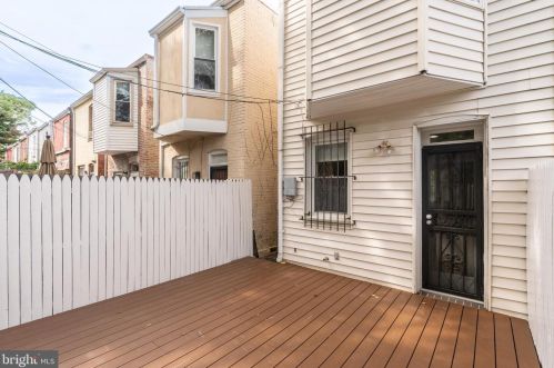 1357 Emerald St, Washington DC 20002-5431 exterior